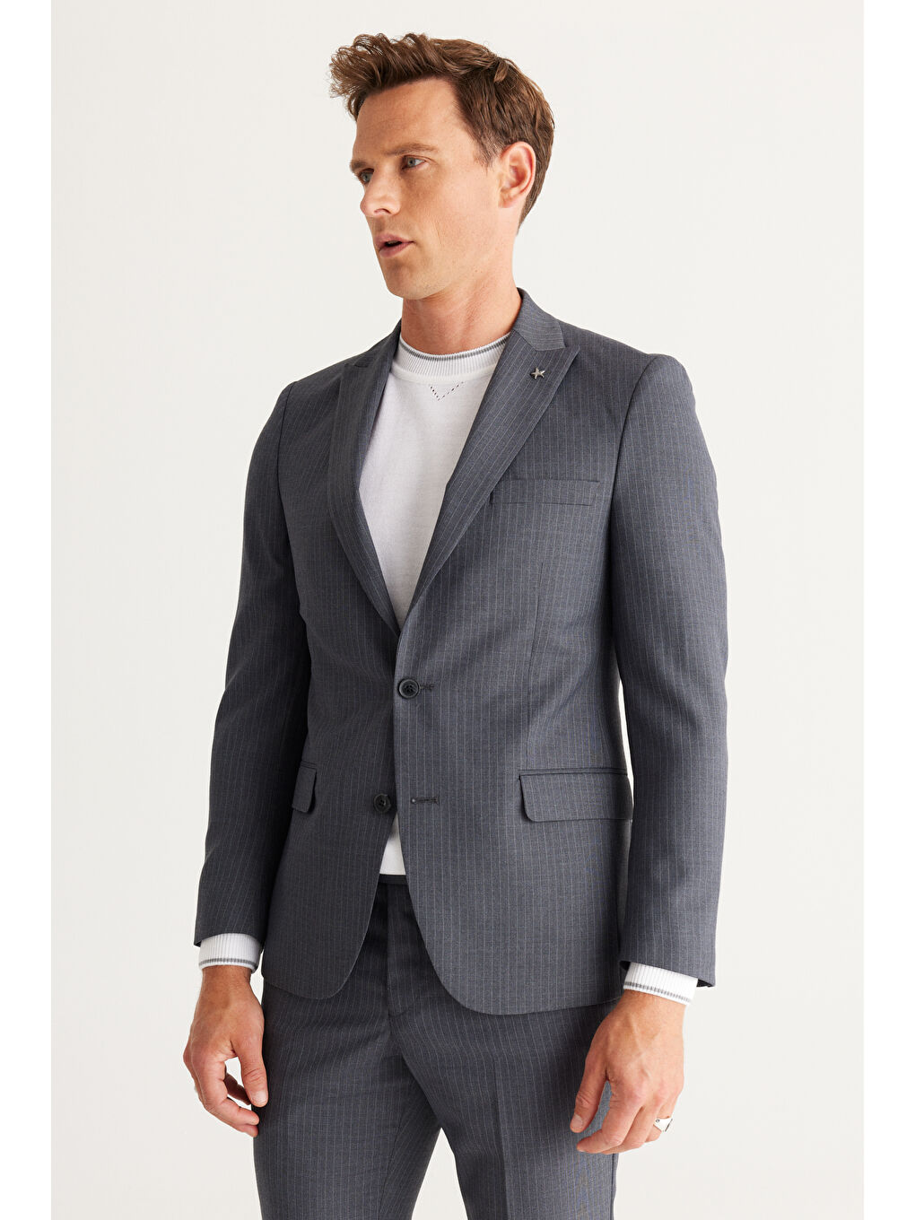 Erkek Gri Ekstra Slim Fit Dar Kesim Kırlangıç Yaka Çizgili Takım Elbise-1