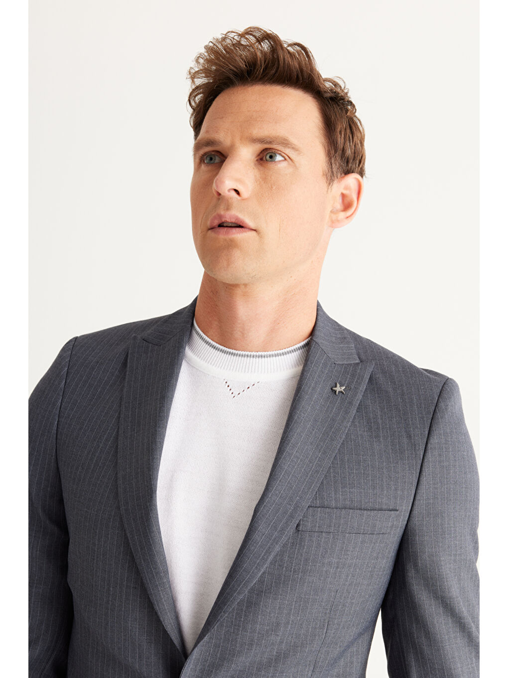 Erkek Gri Ekstra Slim Fit Dar Kesim Kırlangıç Yaka Çizgili Takım Elbise-2