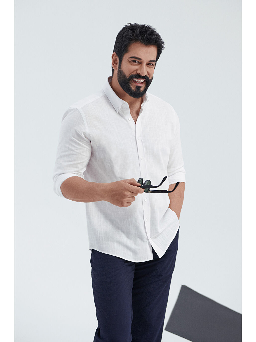 Erkek Beyaz %100 Pamuk Oxford Slim Fit Dar Kesim Düğmeli Yaka Flamlı Gömlek-1