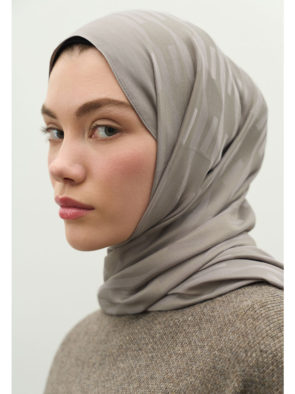 Gri NARA PAMUK FLOŞ JAKARLI ŞAL GÜMÜŞ-3