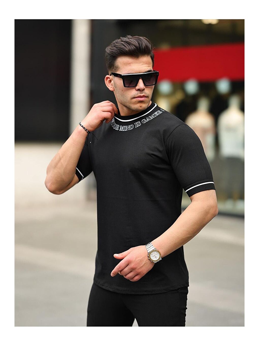 Siyah Erkek Slim Fit Boyun Baskılı T-Shirt