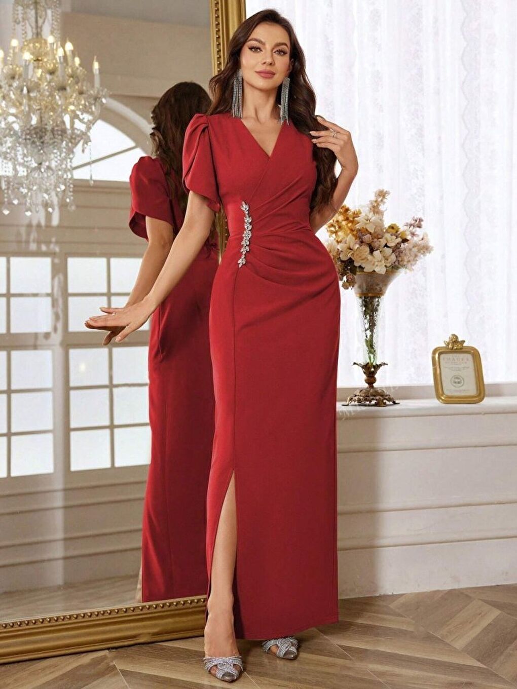 Kırmızı Kadın Kısa Kollu Kruvaze Yakalı Belden çiçek Aksesuarlı Yırtmaçlı Ithal Krep Elbise