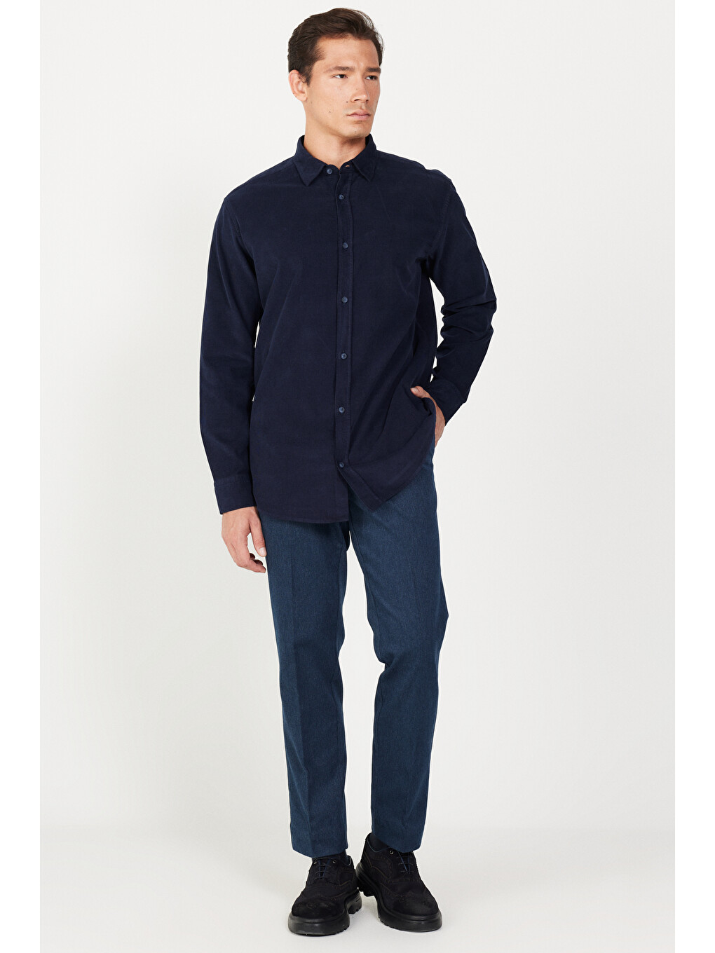 Erkek Lacivert Comfort Fit Gizli Düğmeli Yaka %100 Pamuk Gömlek-1