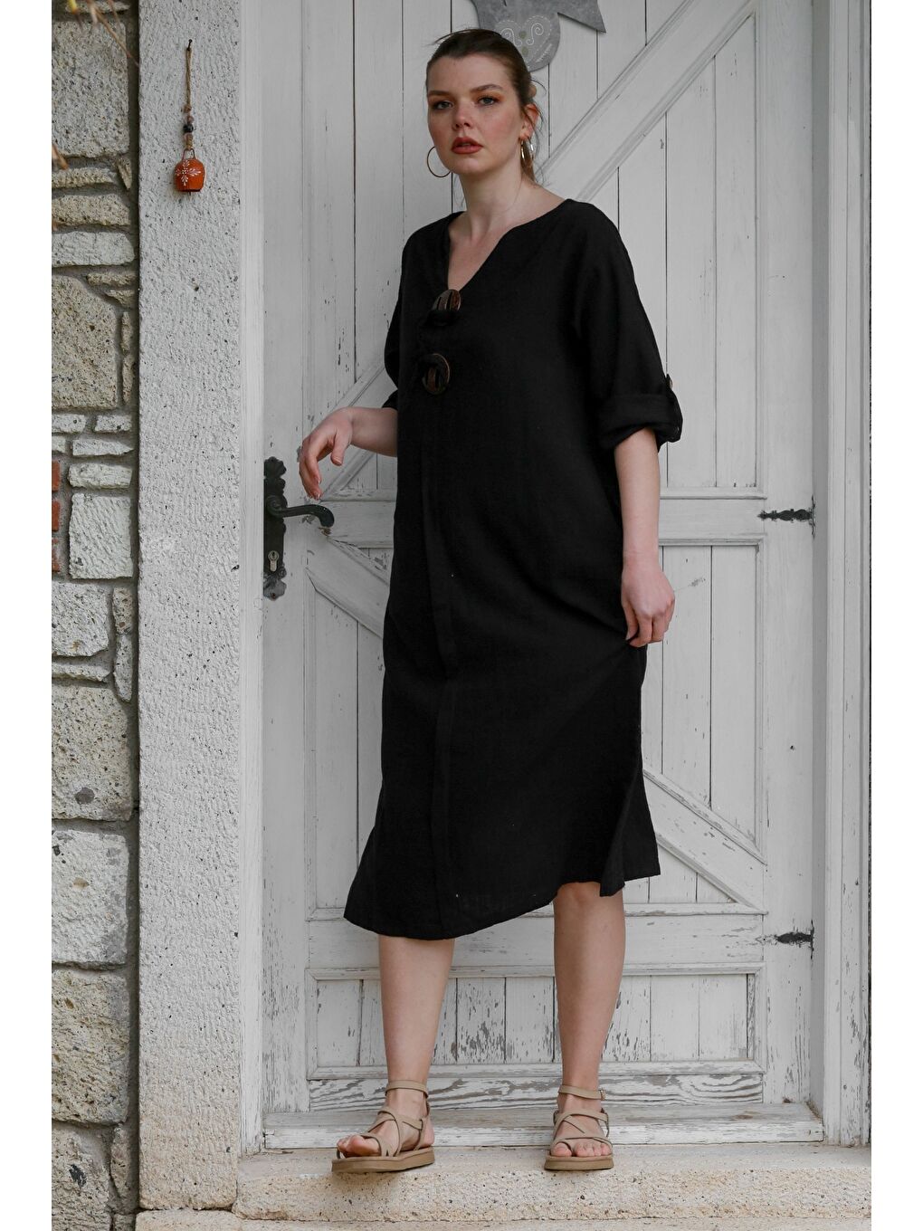 Siyah V Yaka Düğmeli Uzun Kollu Casual Keten Görünümlü Dokuma Elbise 118 60-3