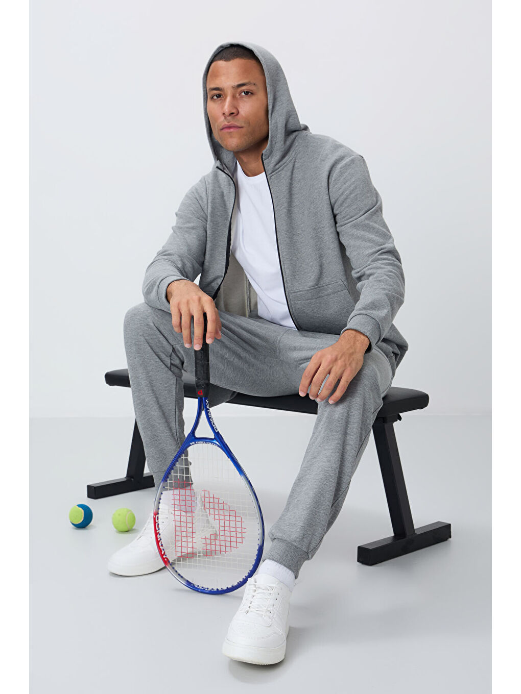 Gri Melanj Kompakt Pamuklu Kalın Pürüzsüz Dokulu Kapüşonlu Comfort Fit Erkek Eşofman Takım   85262