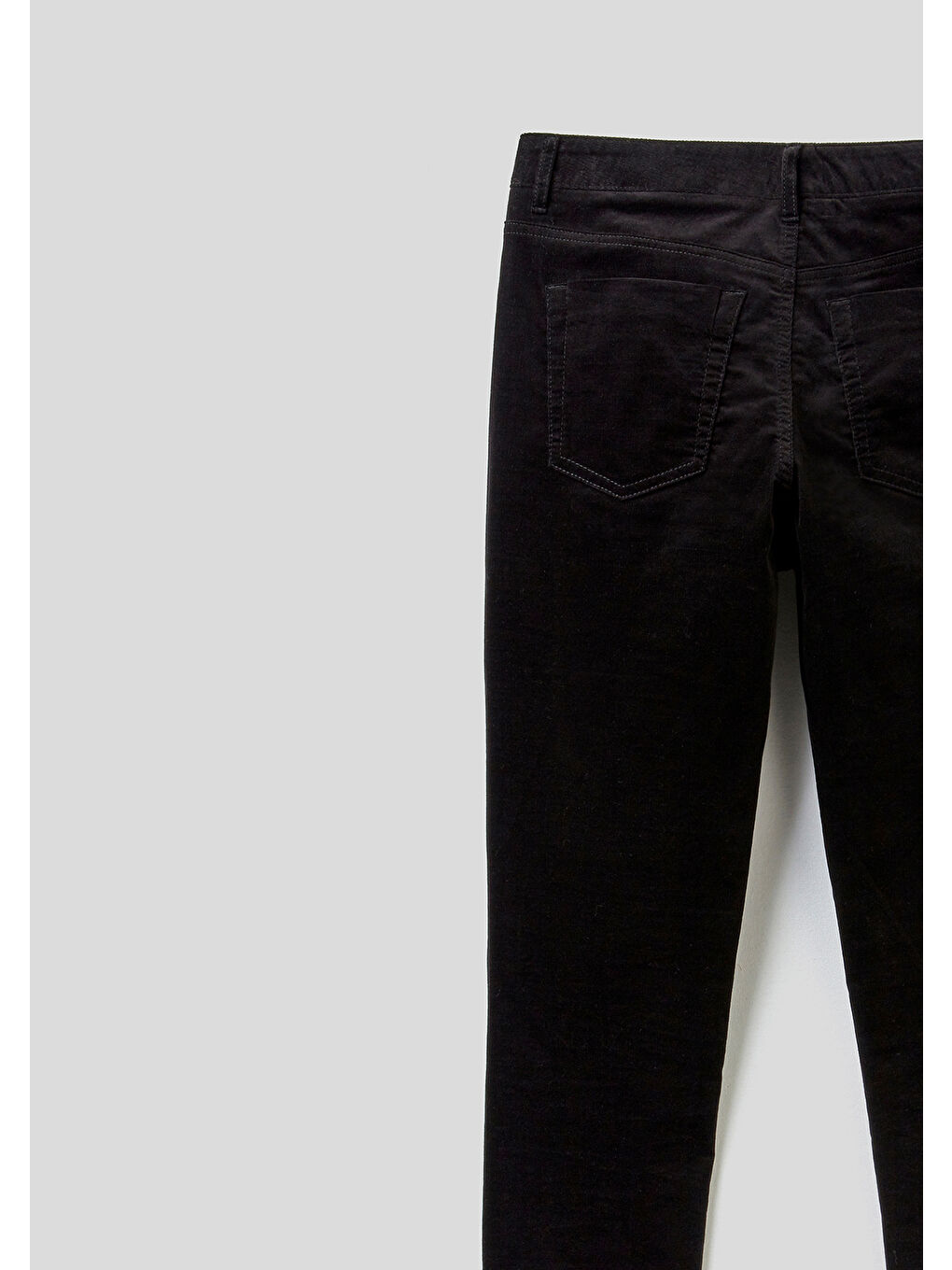 Kadın Siyah Slim Fit Kadife Pantolon-3