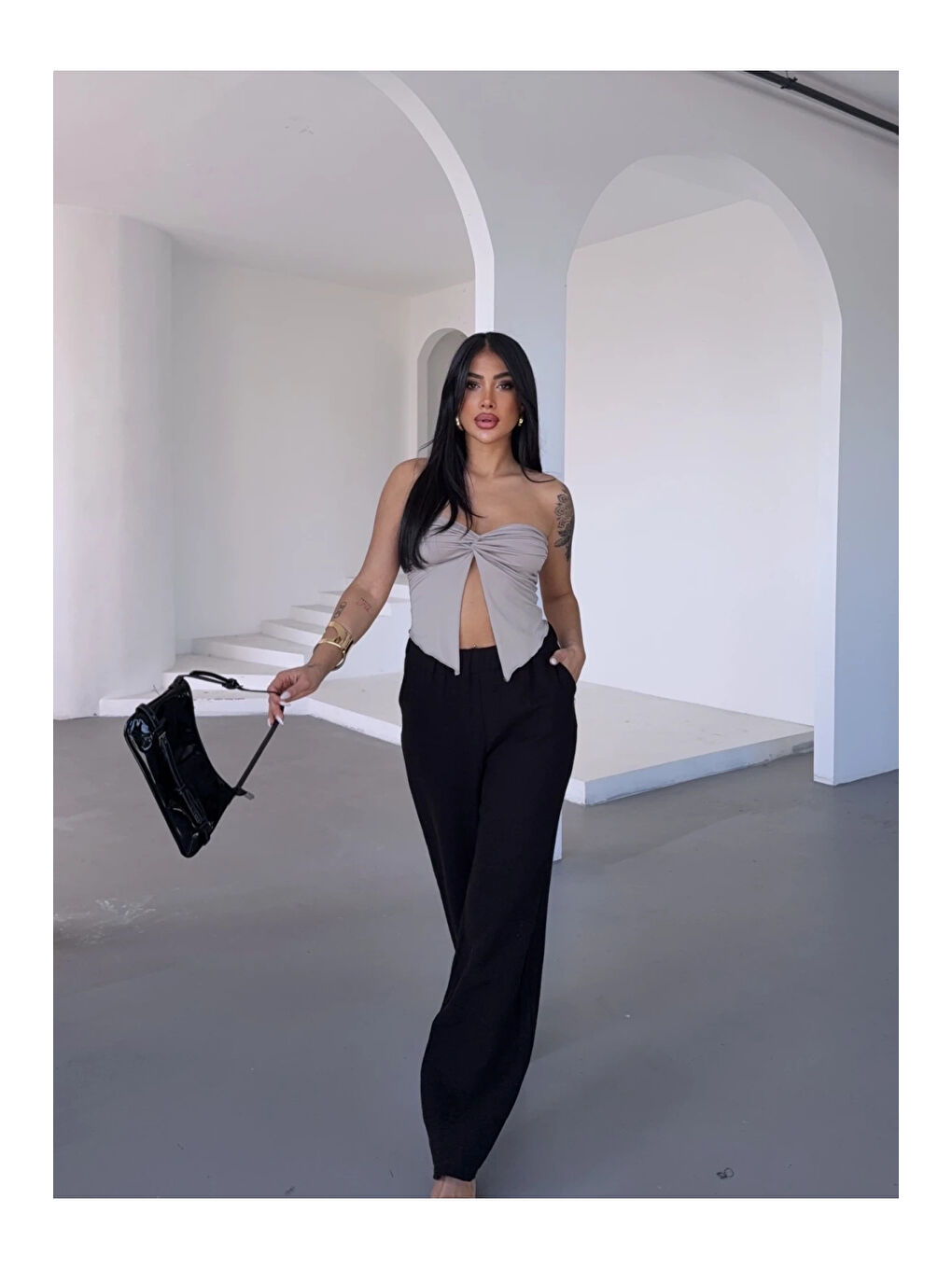 Kadın Siyah Beli Lastikli Müslin Kumaş Bol Paça Pantolon HZL25S-DSB12221