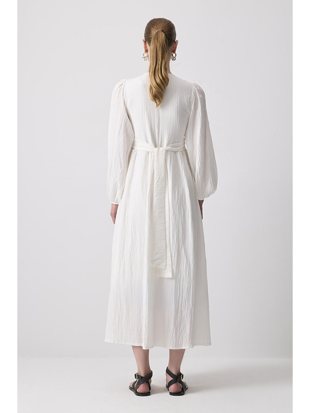 Beyaz V Yaka Gofre Elbise-3