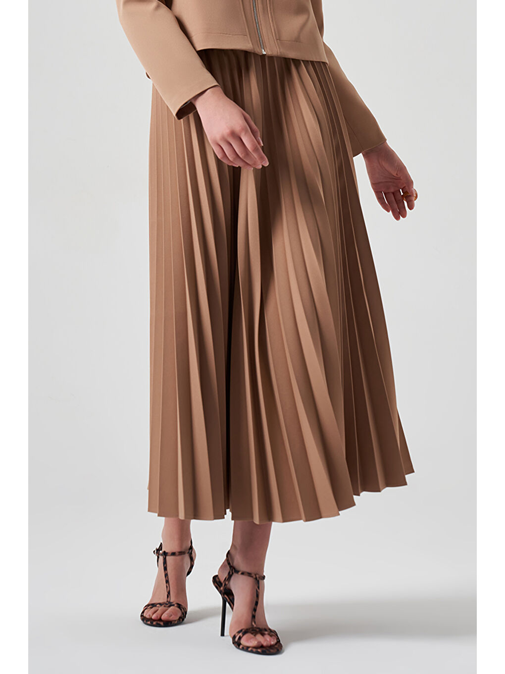 Kahverengi Piliseli Etek 8037 Camel-1