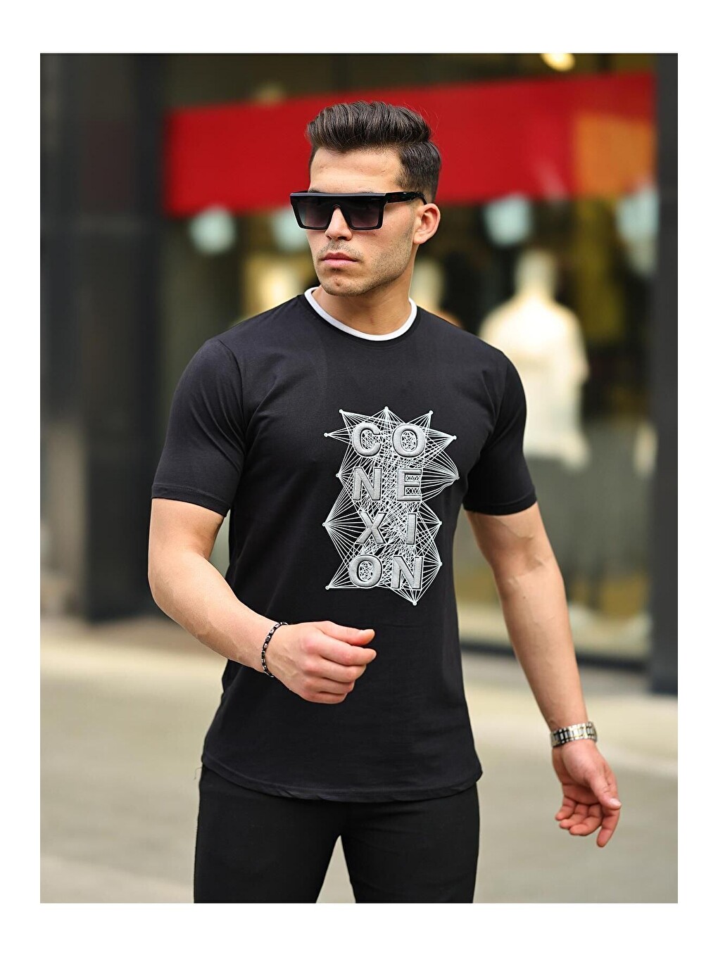 Siyah Erkek Slim Fit Nakış Desenli Tişört