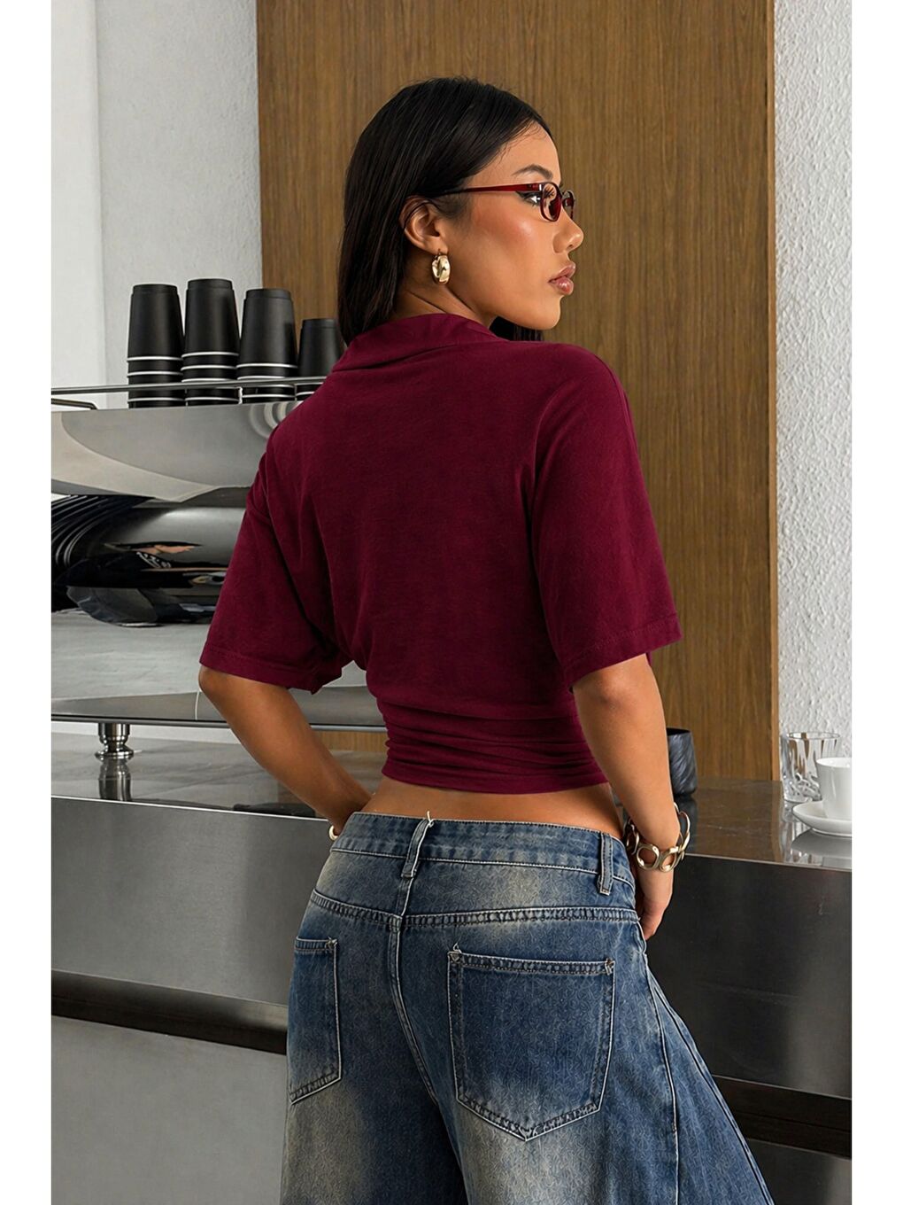 Bordo Kadın Beyaz Crop Belden Oturan Tişört Polo Yaka Modern Tasarım-3