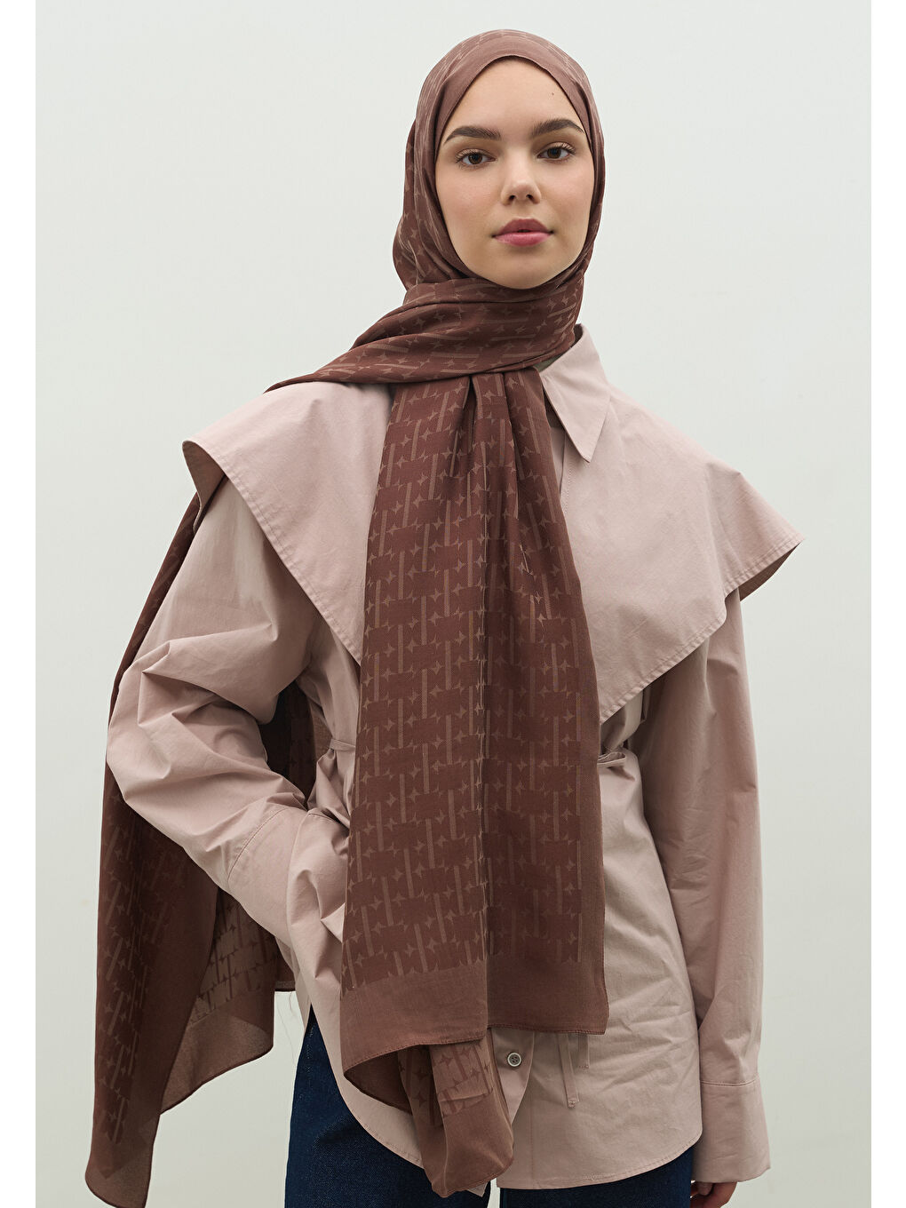 Kahverengi MONOGRAM PAMUK FLOŞ JAKARLI ŞAL KAKAO-1