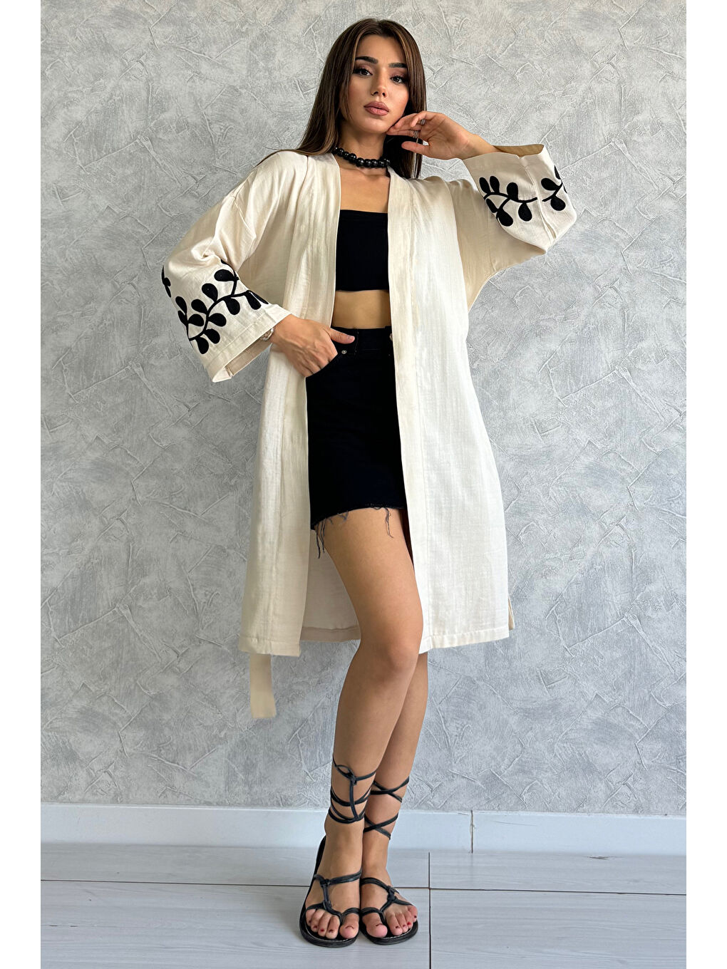 Bej Bel Kuşaklı Nakışlı Kadın Kimono-1