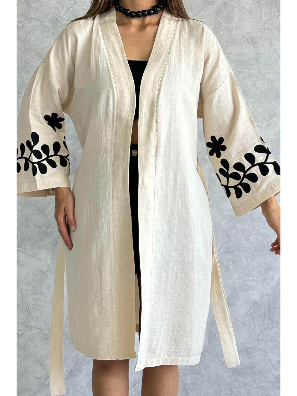 Bej Bel Kuşaklı Nakışlı Kadın Kimono-2