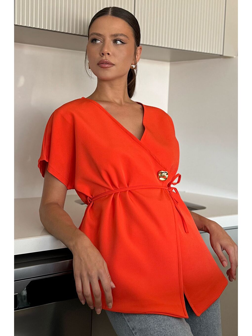 Turuncu Kruvaze Yaka Bel Bağcıklı Kolsuz Ceket-1