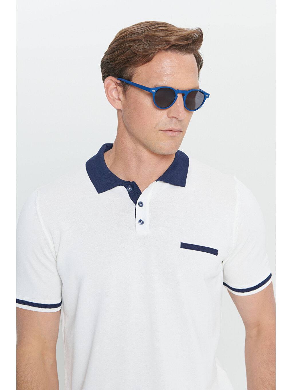 Erkek Beyaz-lacivert Standart Fit Normal Kesim Polo Yaka Triko Tişört-3