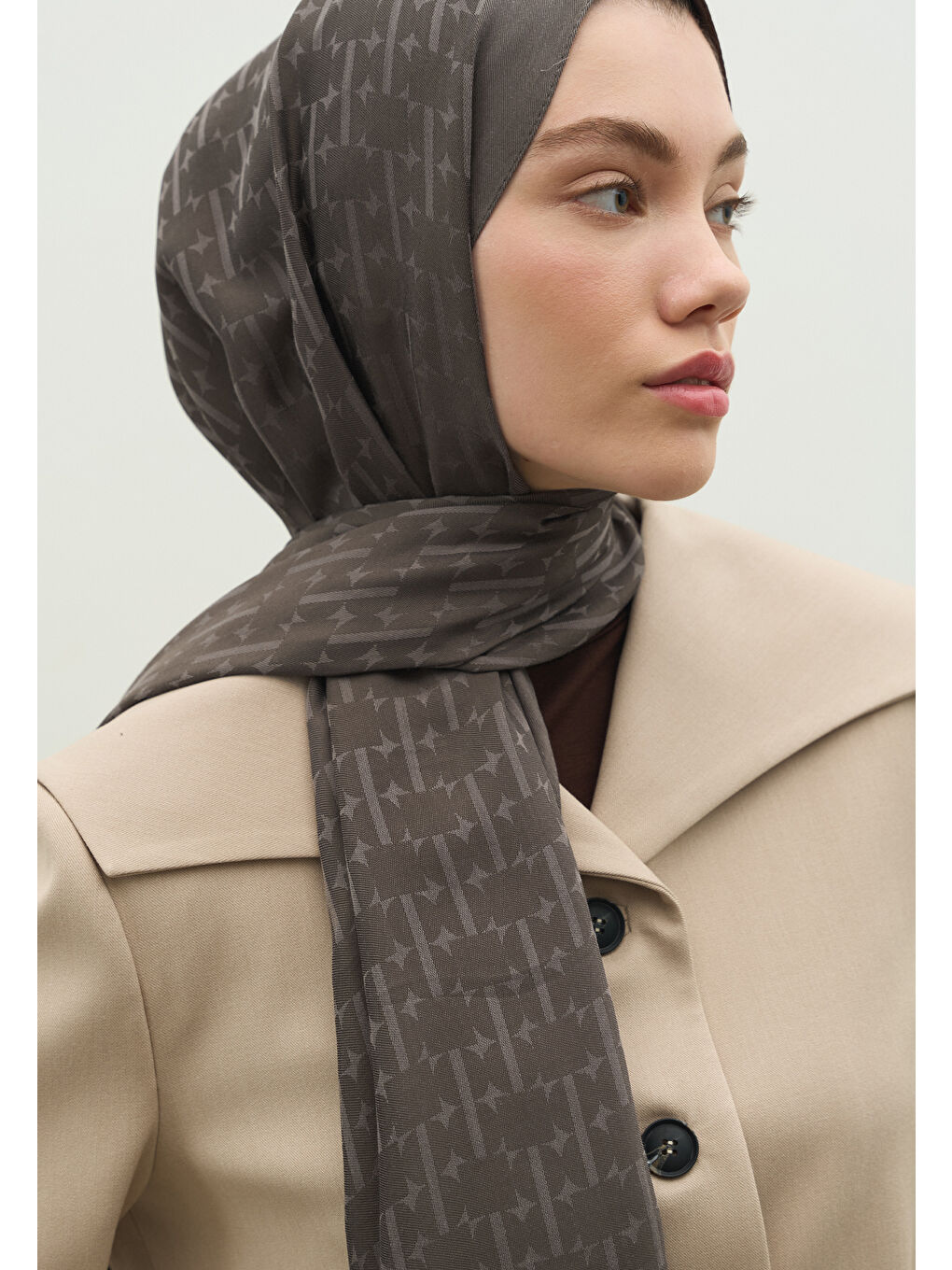 Gri MONOGRAM PAMUK FLOŞ JAKARLI ŞAL DUMAN-2