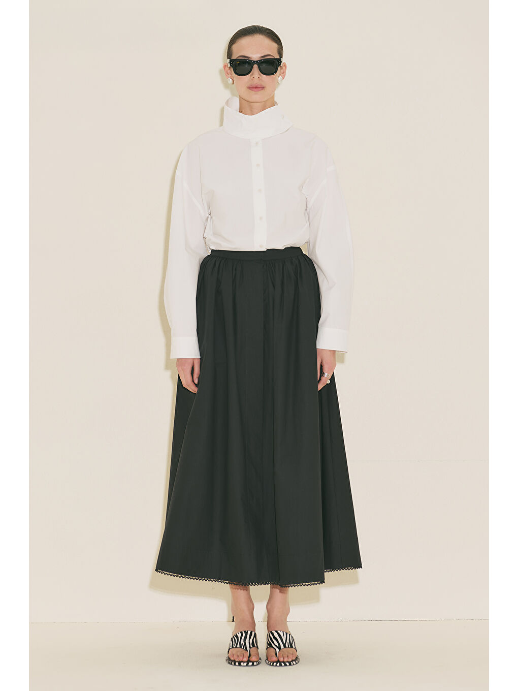 Yüksek Yakalı Kısa Gömlek Ekru-1