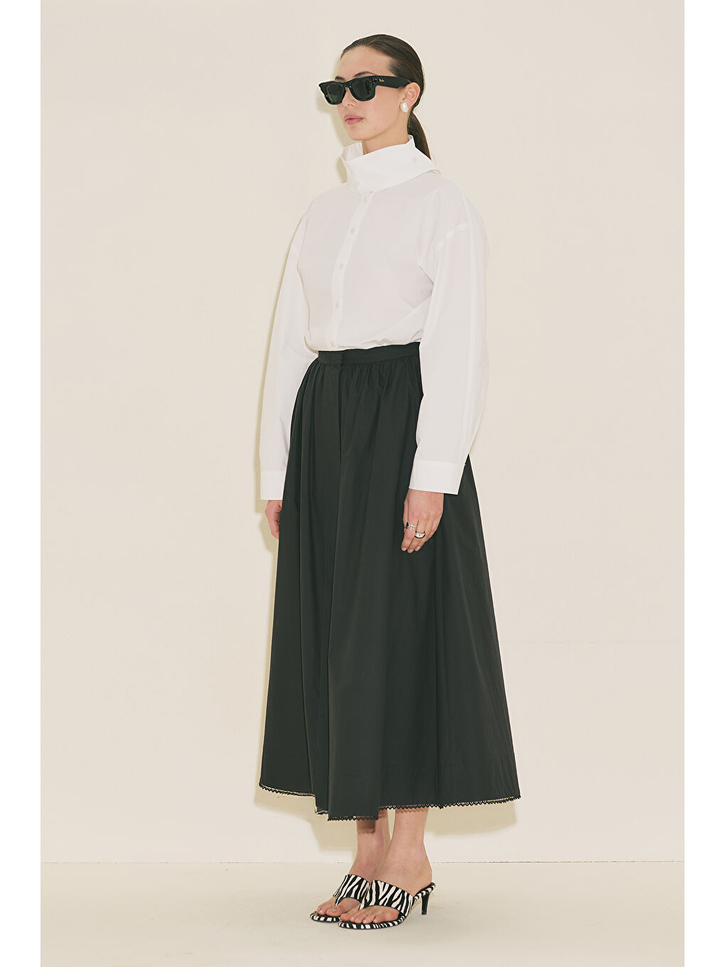 Yüksek Yakalı Kısa Gömlek Ekru-2