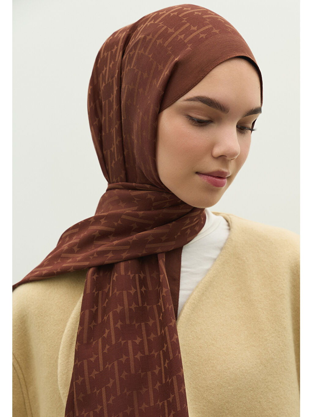 Kahverengi MONOGRAM PAMUK FLOŞ JAKARLI ŞAL AĞAÇ KABUĞU-1