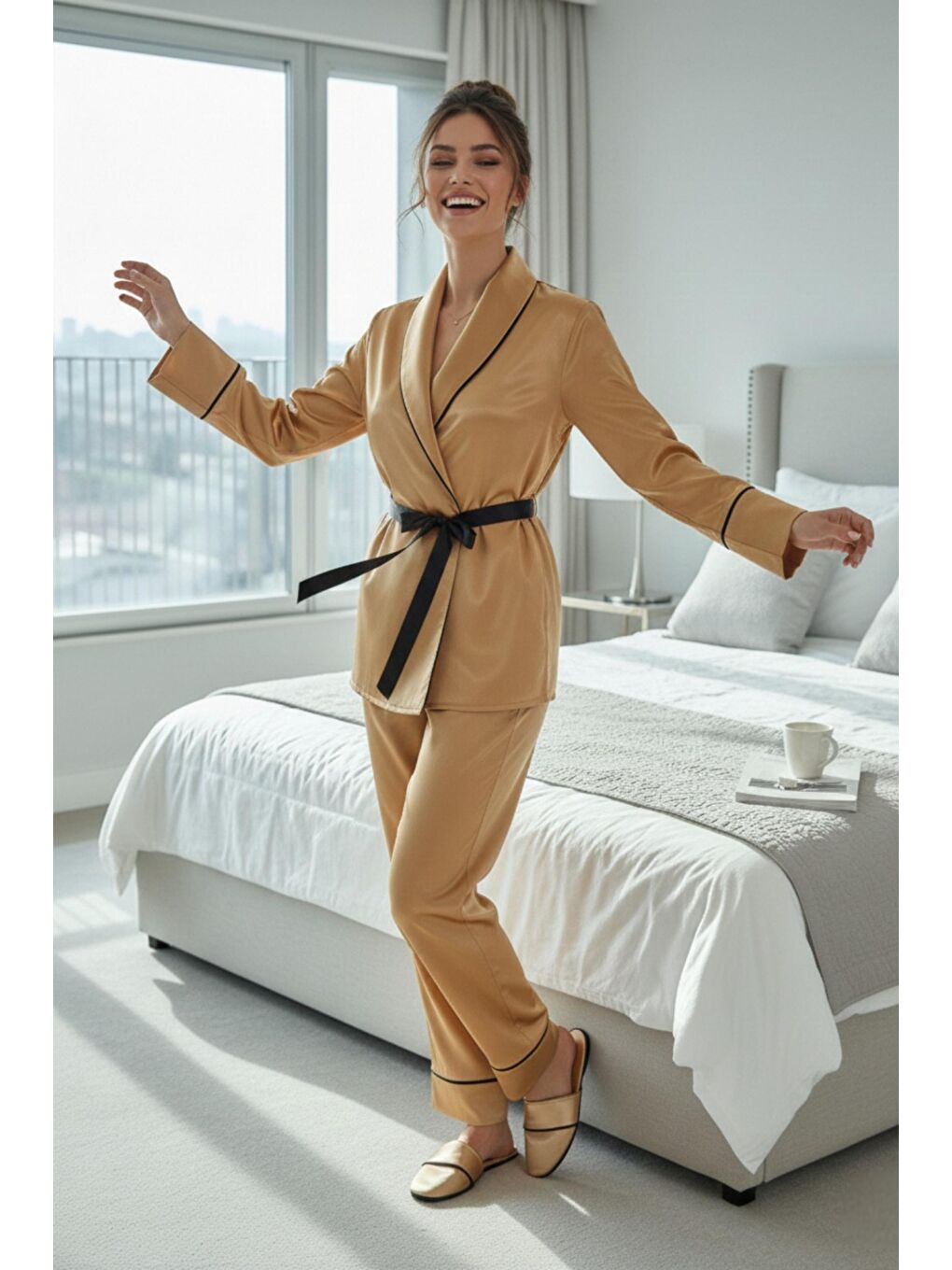 Sarı Gold Soft Glow Şal Yaka Uzun Kol Saten Pijama Takımı-1