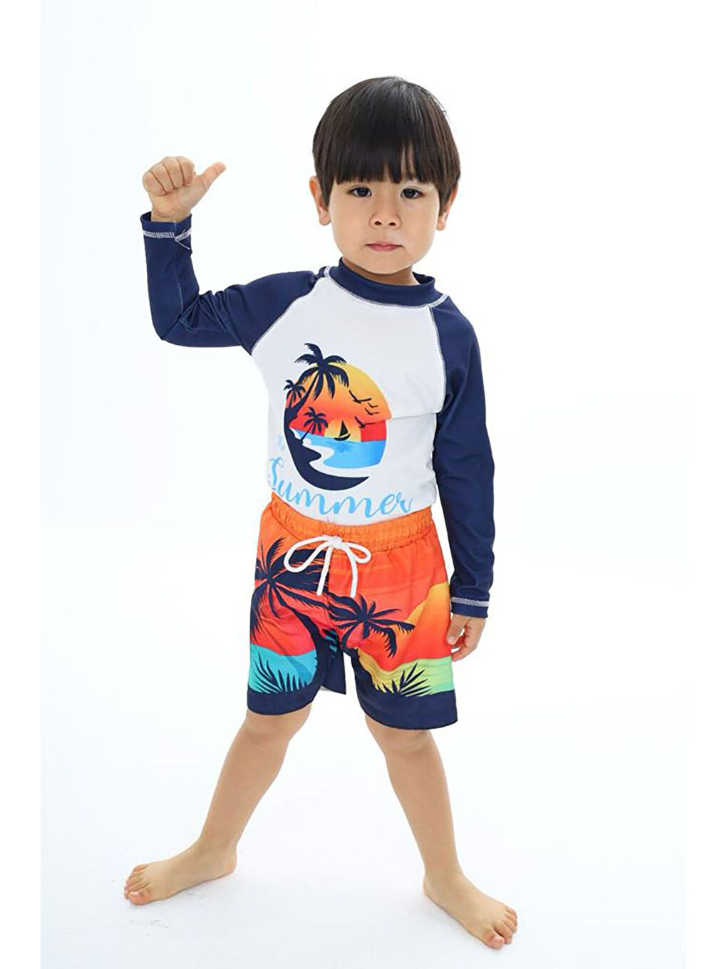 Beyaz Güneş Korumalı Karakter Desenli Deniz Şortlu Mayo Takım