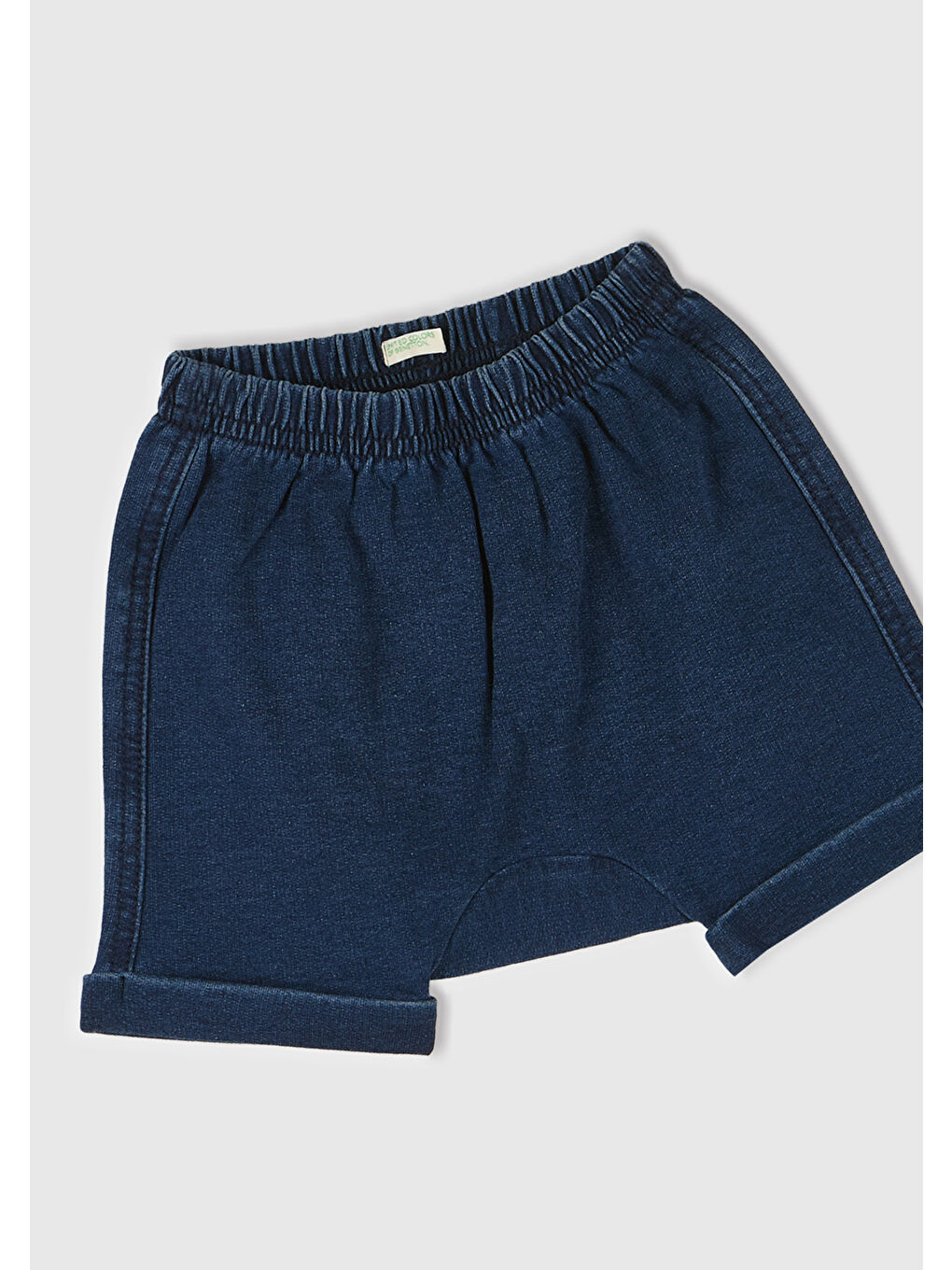 Mavi Bebek Koyu Denim Arkası Nakışlı ve Aplike Kulaklı Beli Lastikli Denim Şort-1