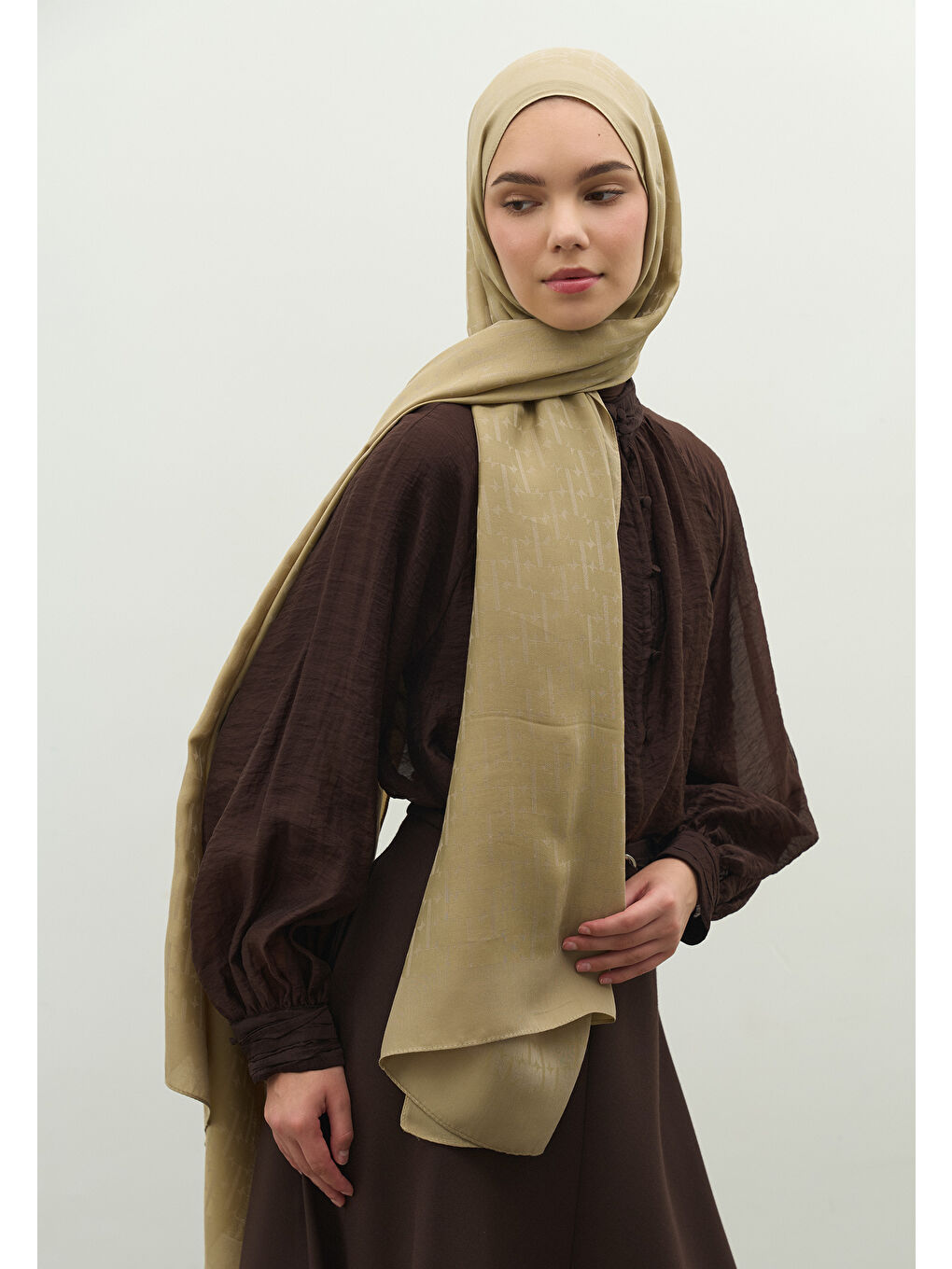 Bej MONOGRAM PAMUK FLOŞ JAKARLI ŞAL VİZON