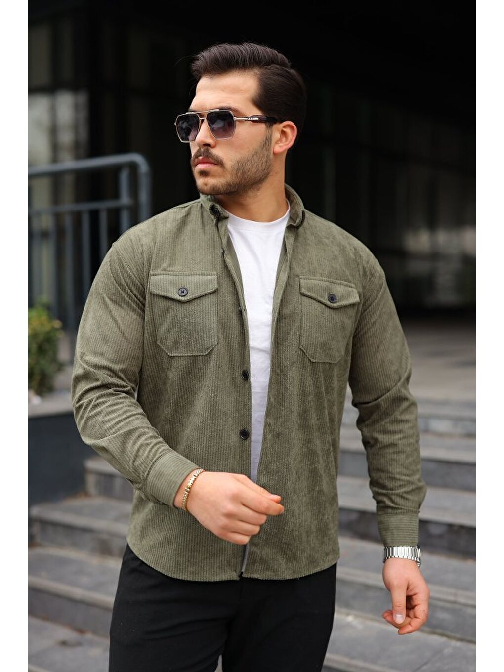 Haki Erkek Uzun Kollu Cepli Kadife Gömlek