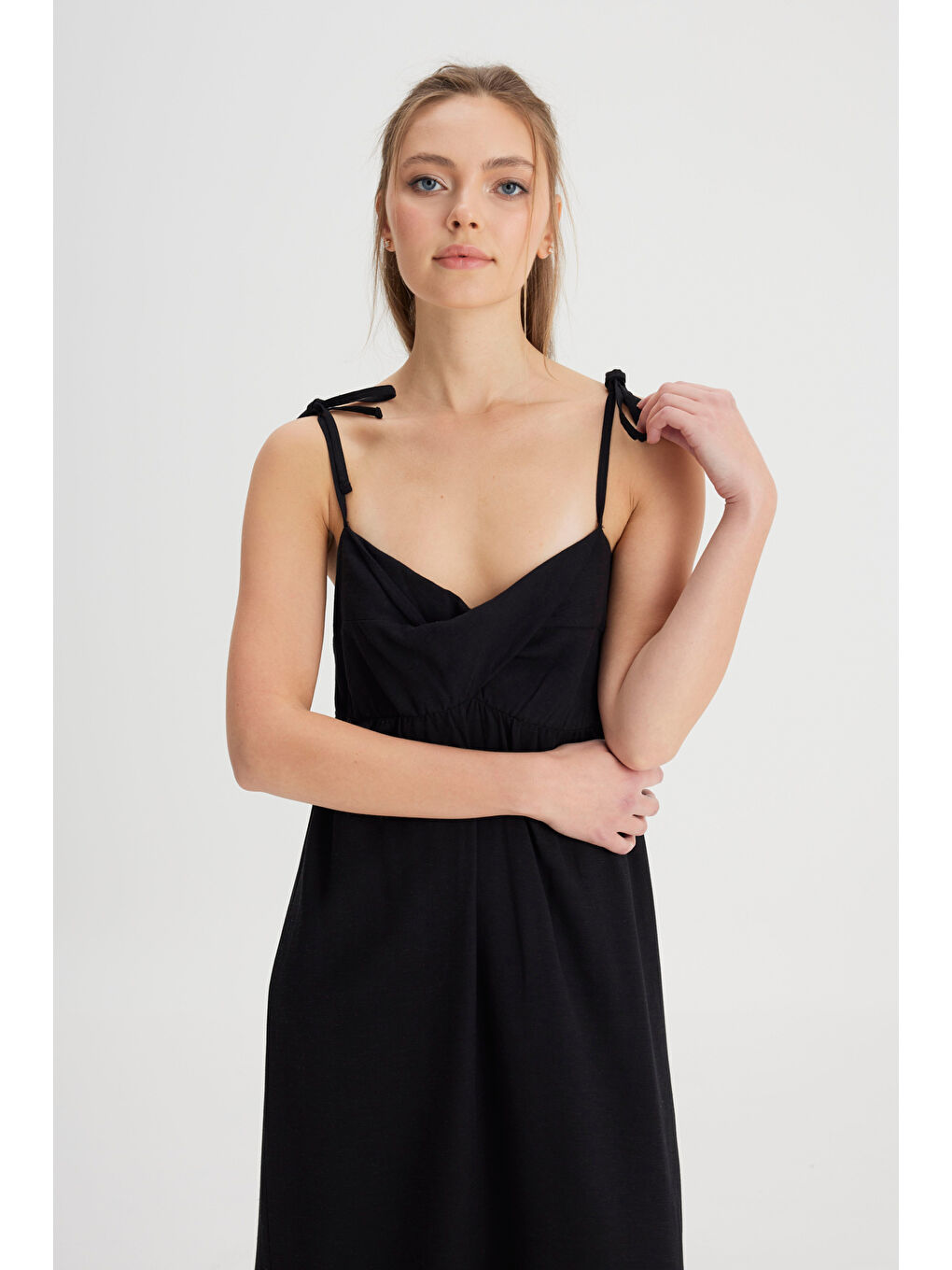 Regular Fit Normal Kesim Kare Yaka Siyah Elbise-2