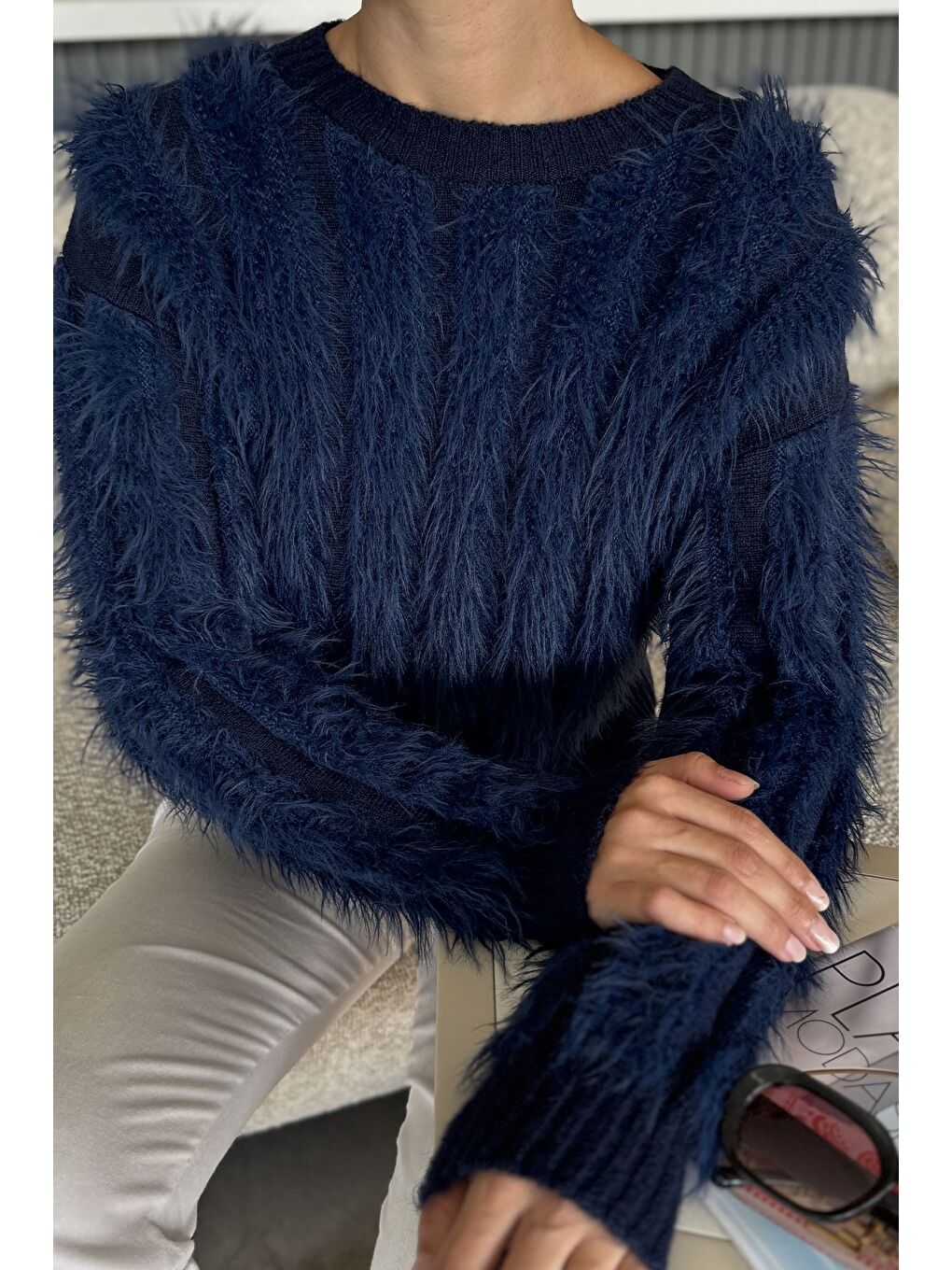 Lacivert Kadın Sakallı Triko Kazak