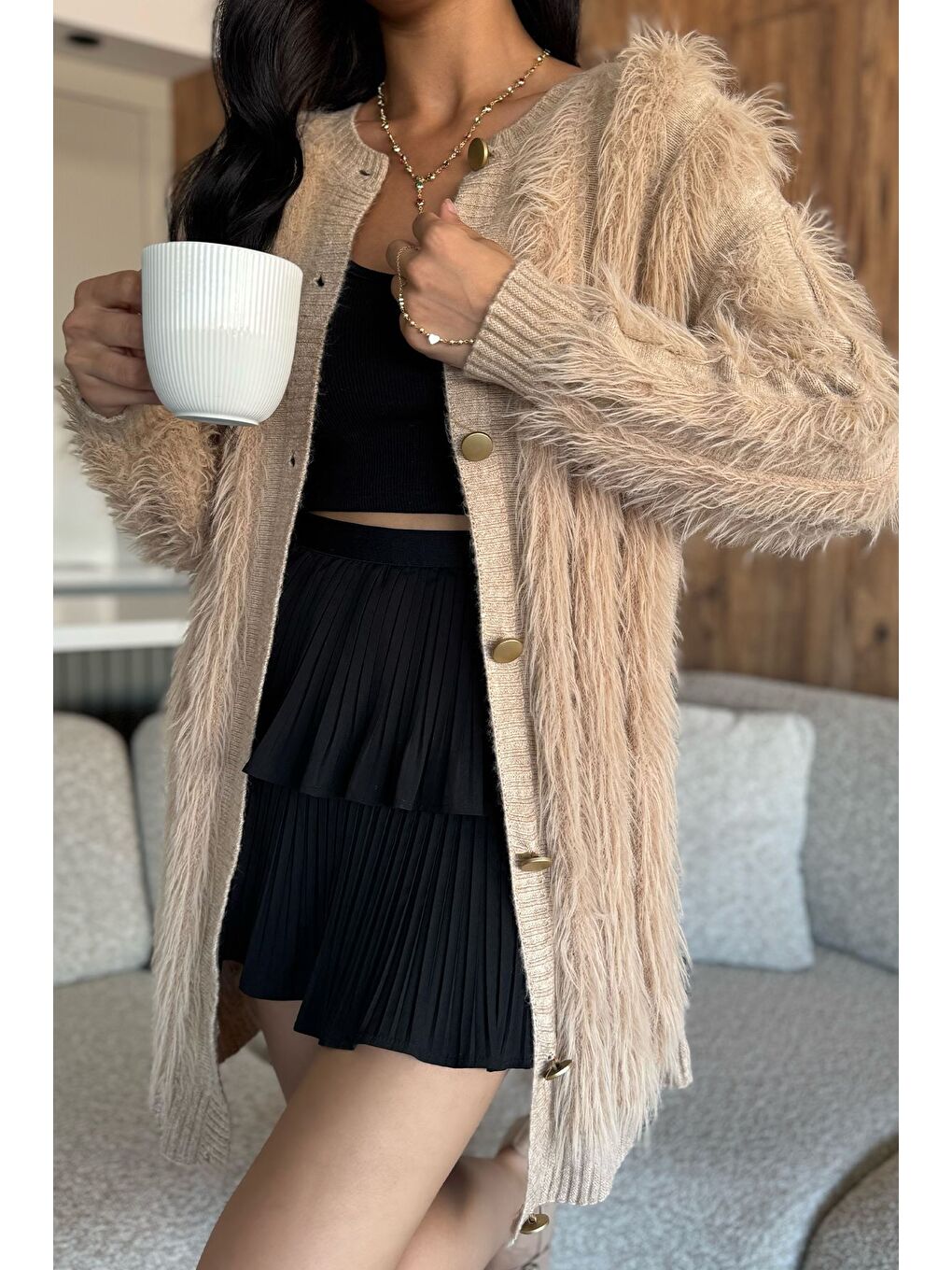 Bej Kadın Sakallı Triko Hırka-1