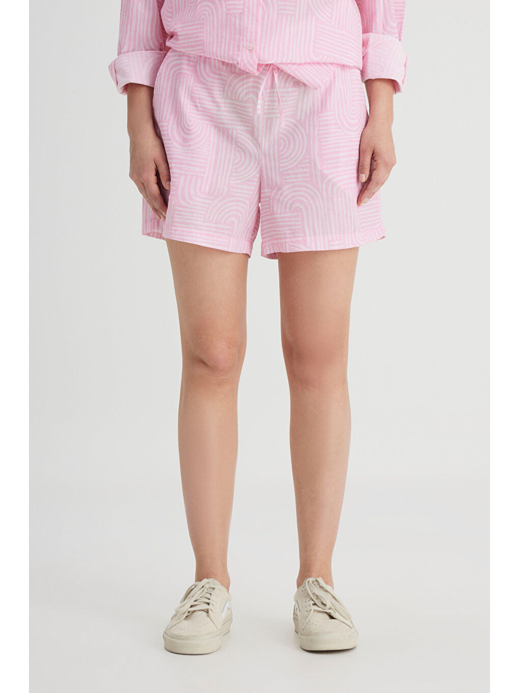 Loose Fit Rahat Kesim Normal Bel %100 Pamuk Pembe Şort-3