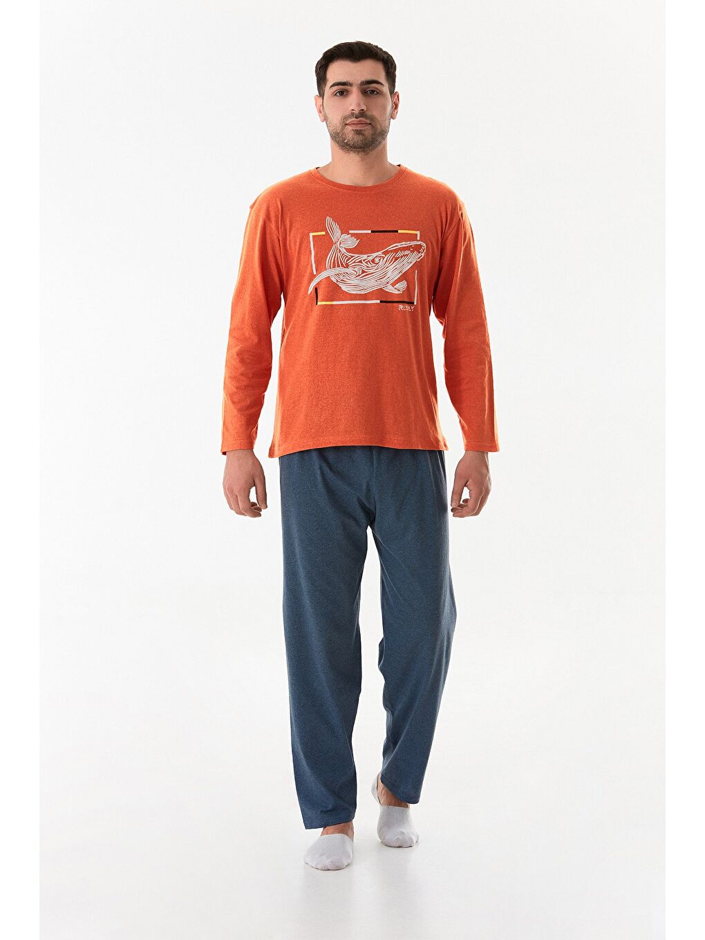 Turuncu Köpek Balığı Baskılı Pijama Takımı
