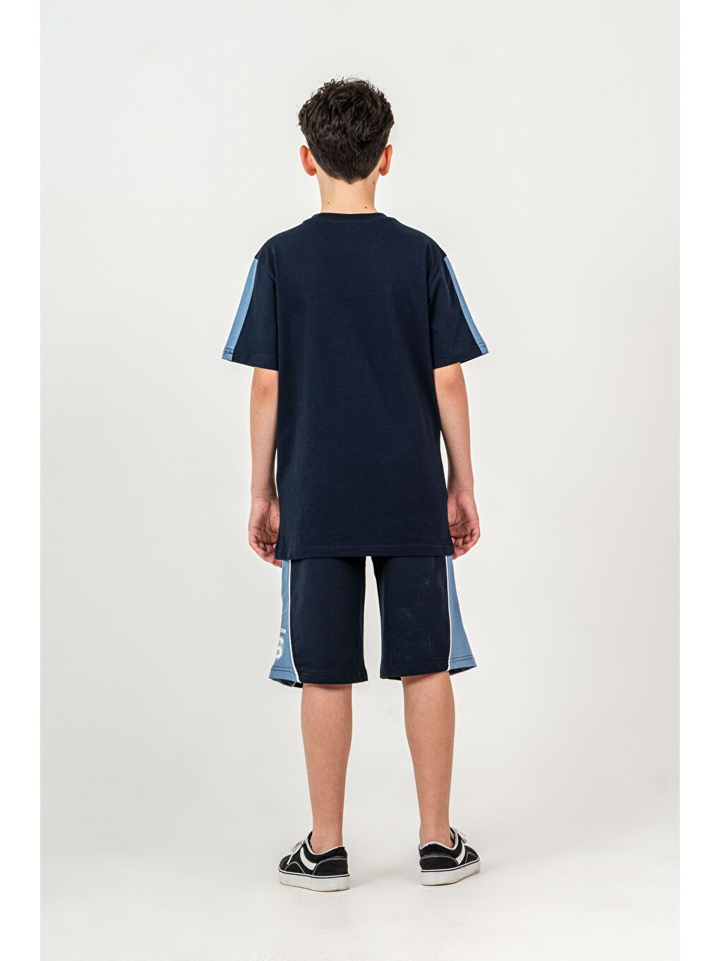 Lacivert Üst Ön Cep Baskılı Kollar Garnili Alt Yanlar Garnili Erkek Çocuk Şort - Tişört Takımı-2