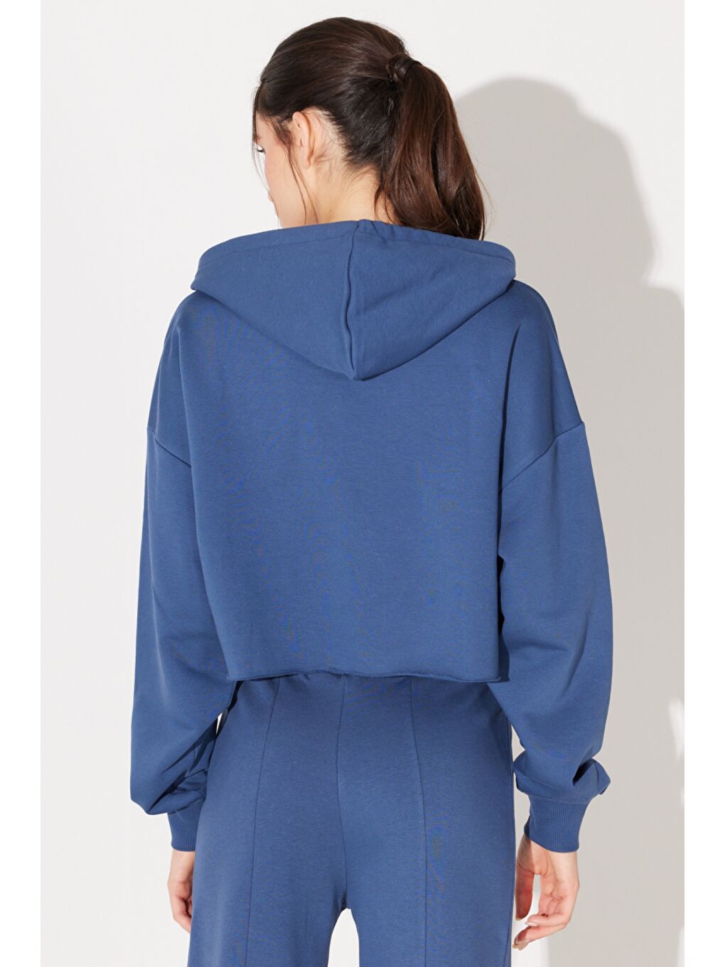 Yeşil Regular Fit Normal Kesim Kapüşonlu Şardonlu Crop Mavi Sweatshirt-4