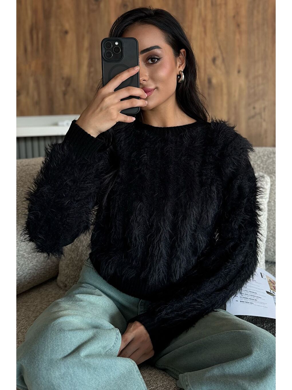 Siyah Kadın Sakallı Triko Kazak-2