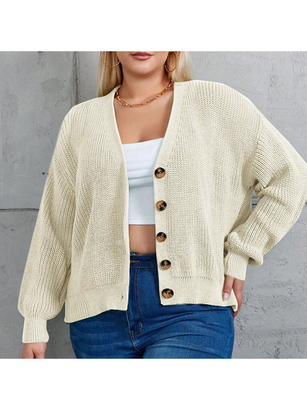 Bej Kadın Beş Düğme Büyük Beden Triko Hırka-1