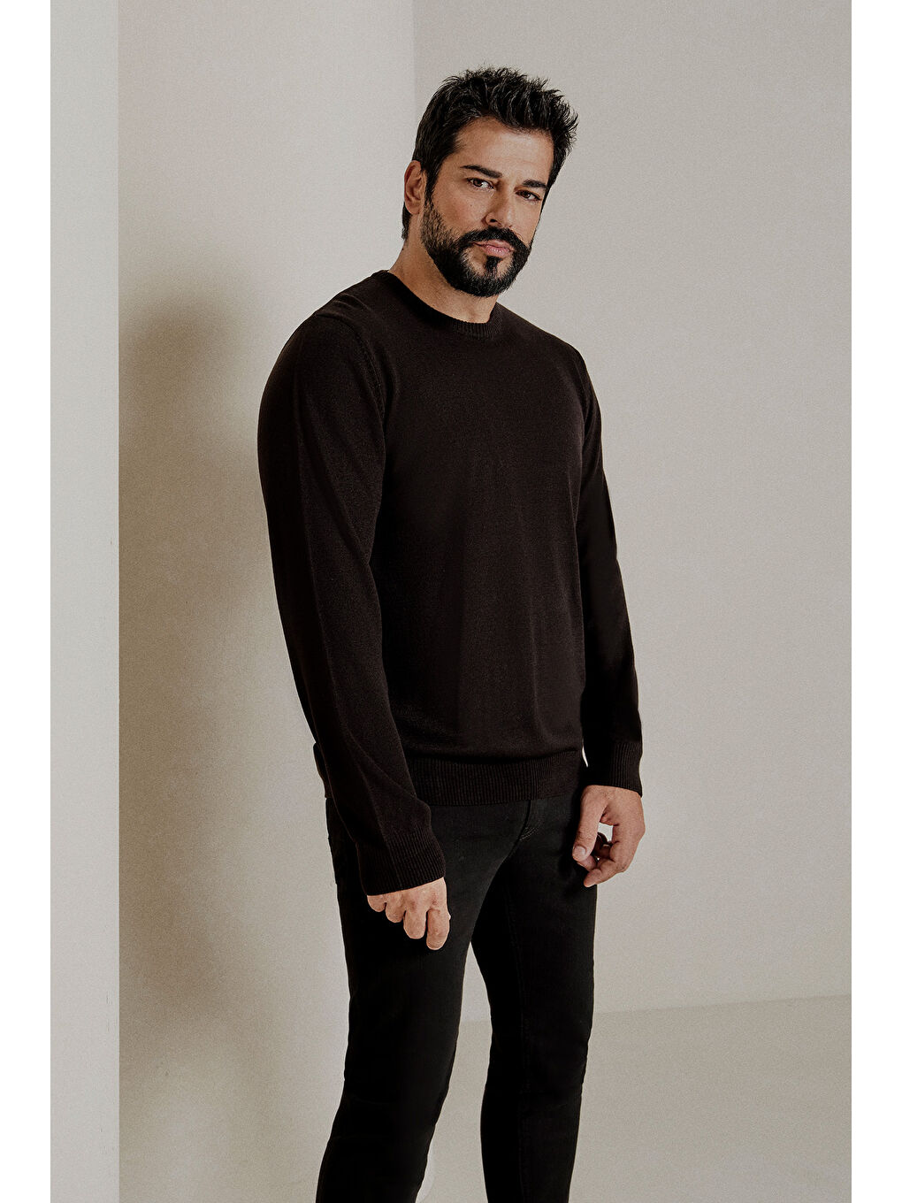 Erkek Siyah Anti-Pilling Tüylenme Yapmayan Standart Fit Normal Kesim Bisiklet Yaka Triko Kazak-1