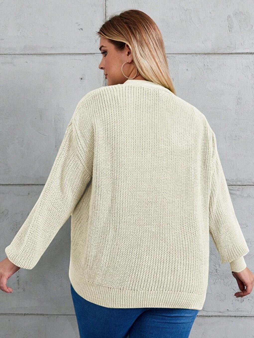 Bej Kadın Beş Düğme Büyük Beden Triko Hırka-2