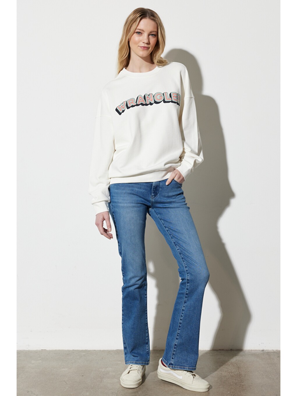 Regular Fit Normal Kesim %100 Pamuk Bisiklet Yaka Beyaz Sweatshirt-5