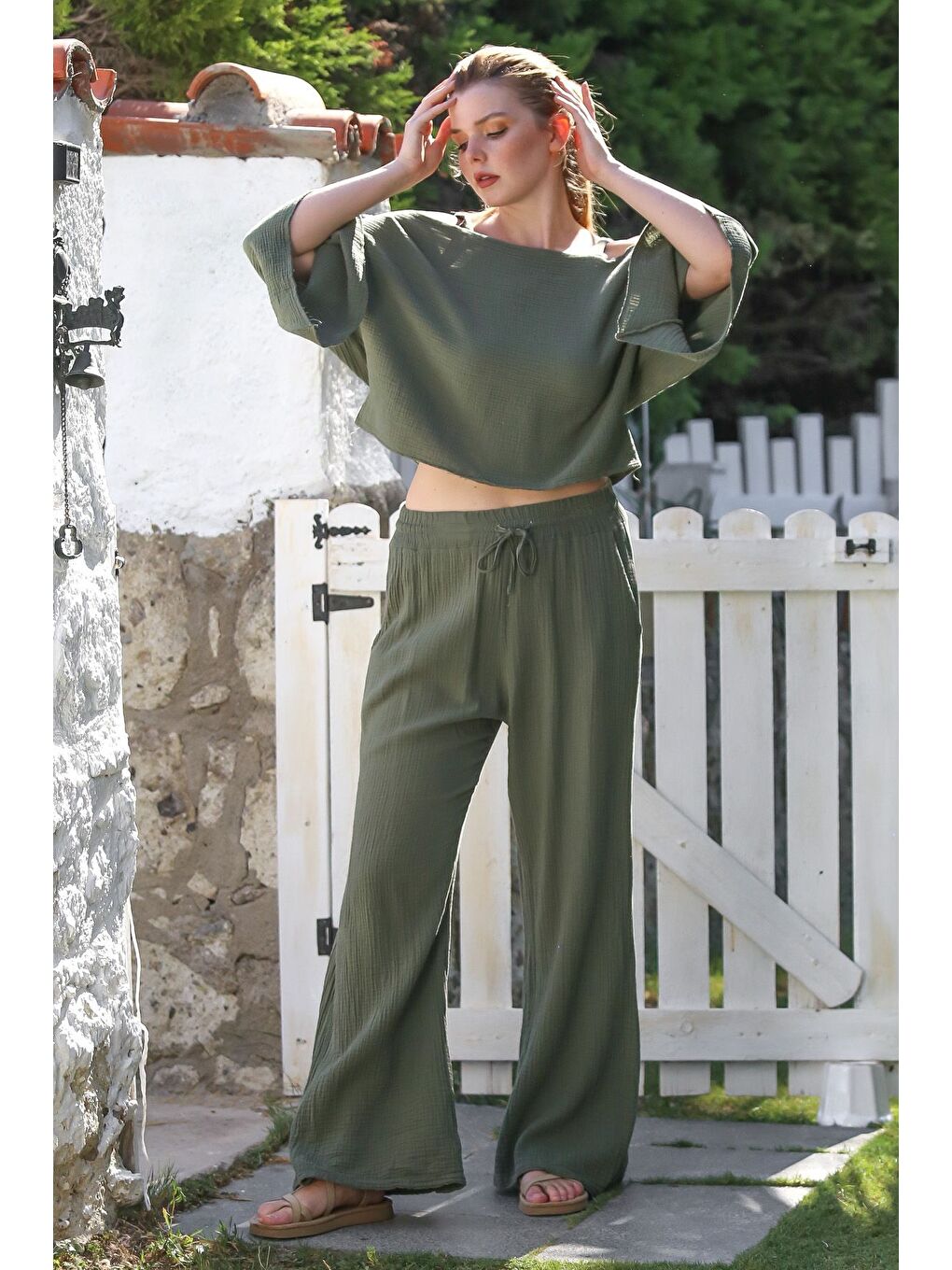 Haki Carmen Yaka Mendil Kol Cepli Yıkamalı Lastikli Bel Müslin Dokuma Takım 52-108 65-65-5