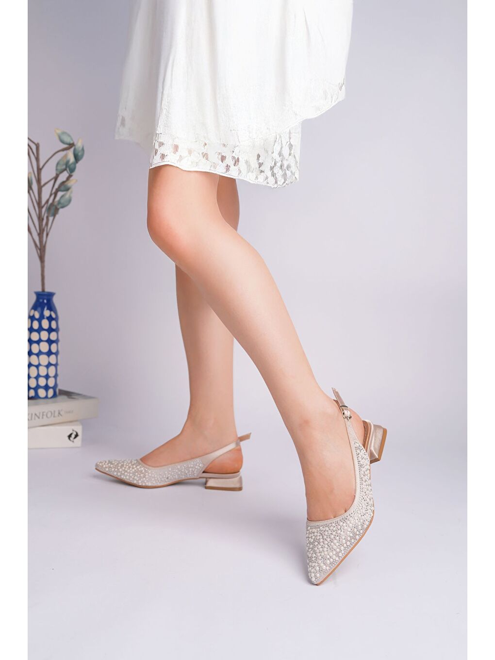 Bej SYROS İnci Taş İşlemeli Sivri Burun Arkası Açık Kadın Topuklu Ayakkabı-2