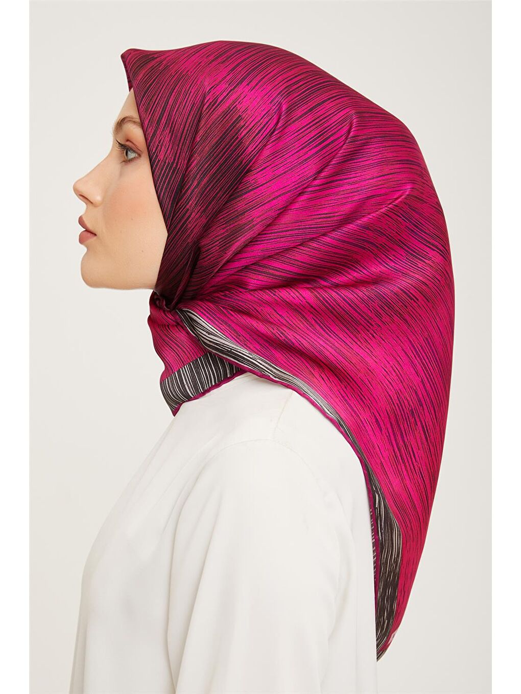 Pembe Sura İpek Eşarp 23Ka9005 1-2