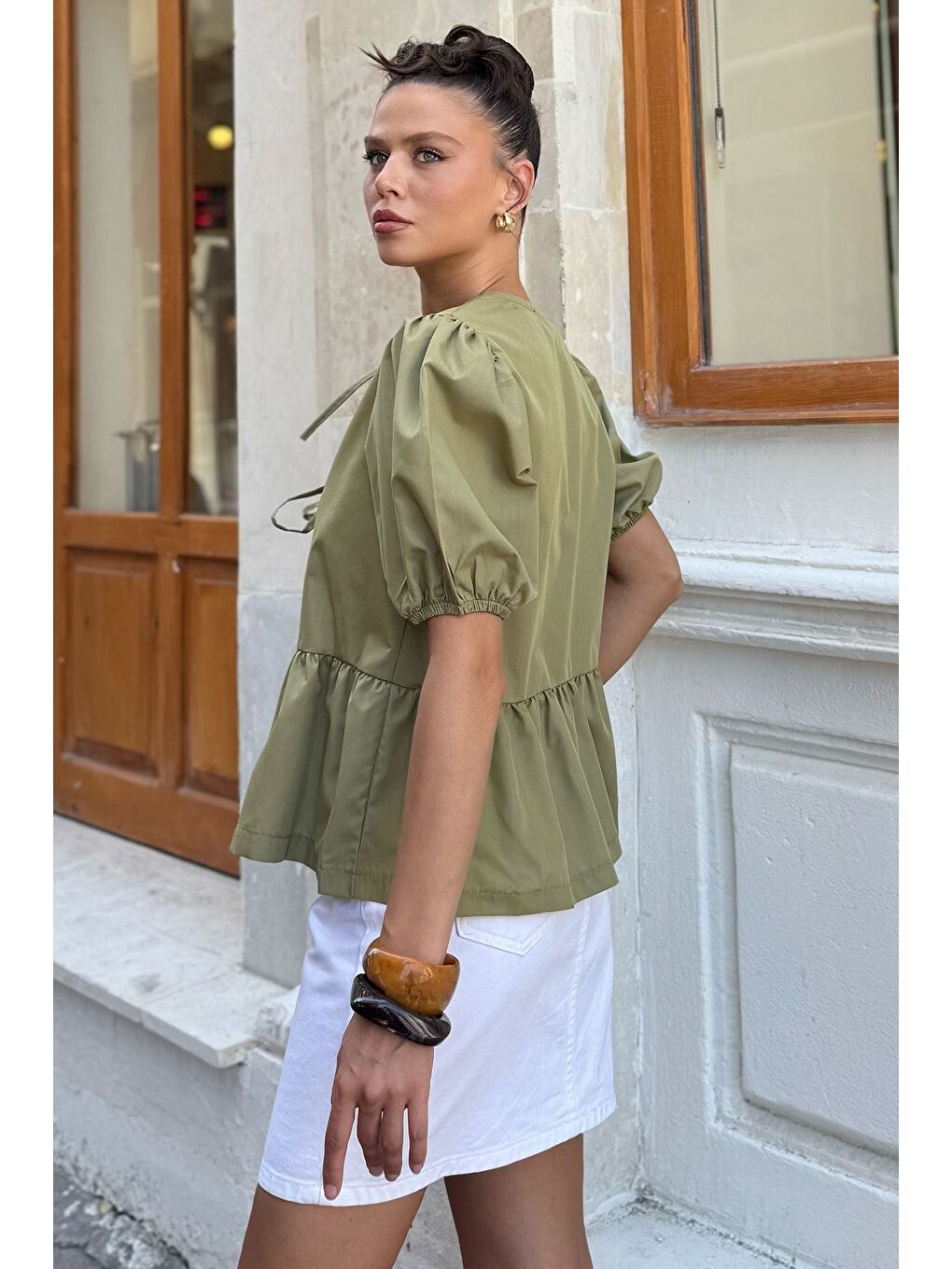 Haki Kadın Ön Bağlama Detaylı Fırfırlı Kol Lastikli Bluz-2