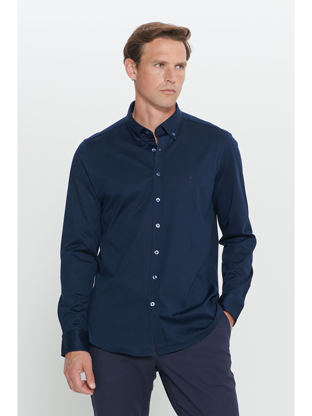 Erkek Lacivert Slim Fit Dar Kesim Düğmeli Yaka Gömlek-3