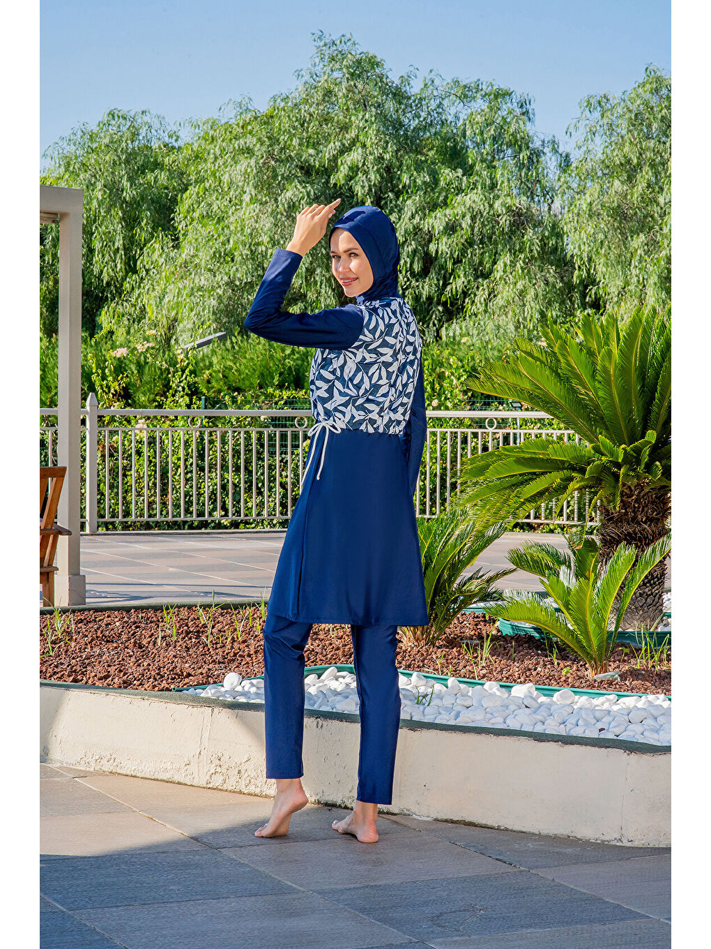 Kadın Lacivert Hızlı Kuruyan Dik Yaka Uzun Kollu Kapalı Mayo-1