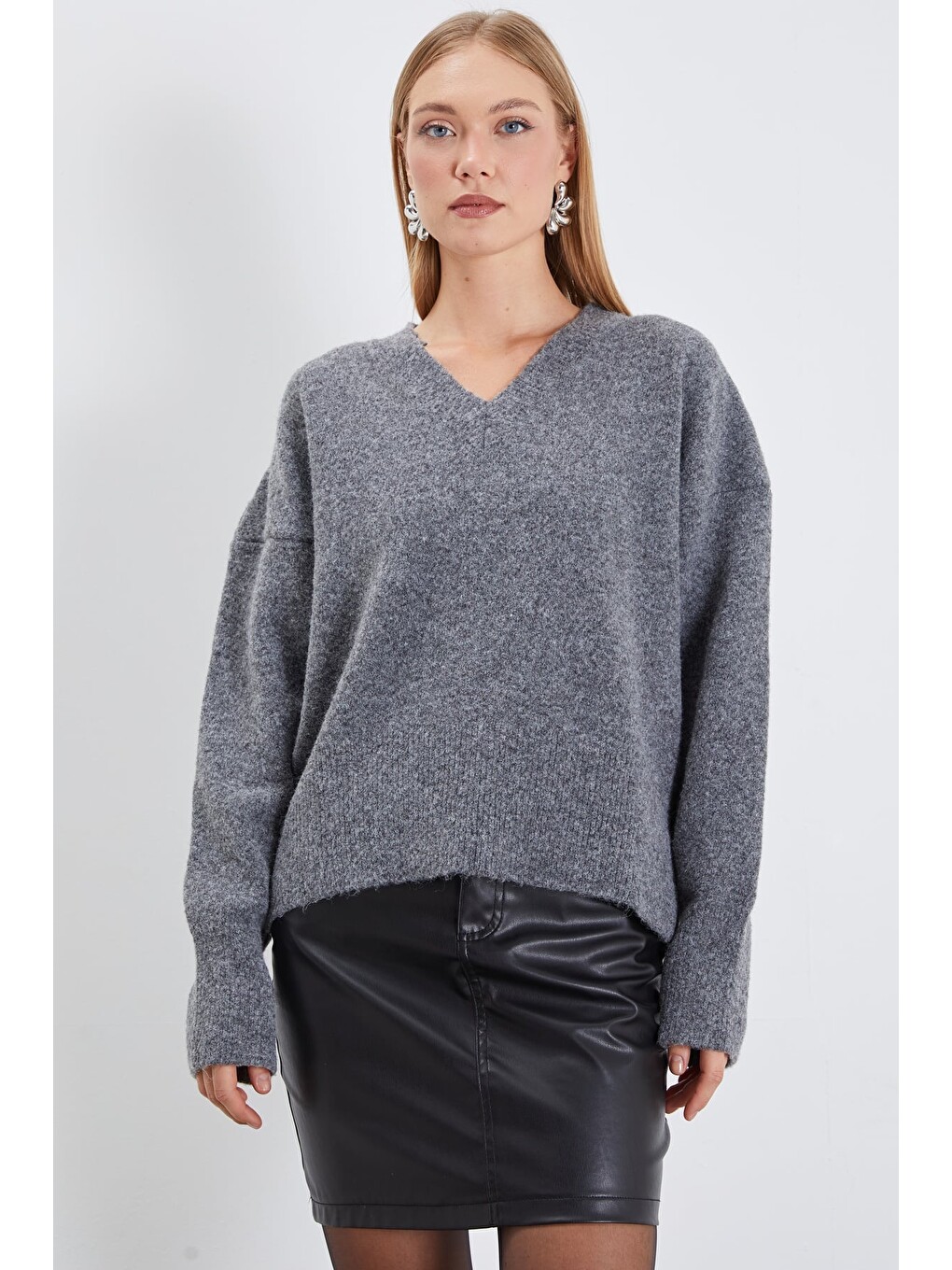 Antrasit Basic V Yaka Oversize Triko Kazak-1