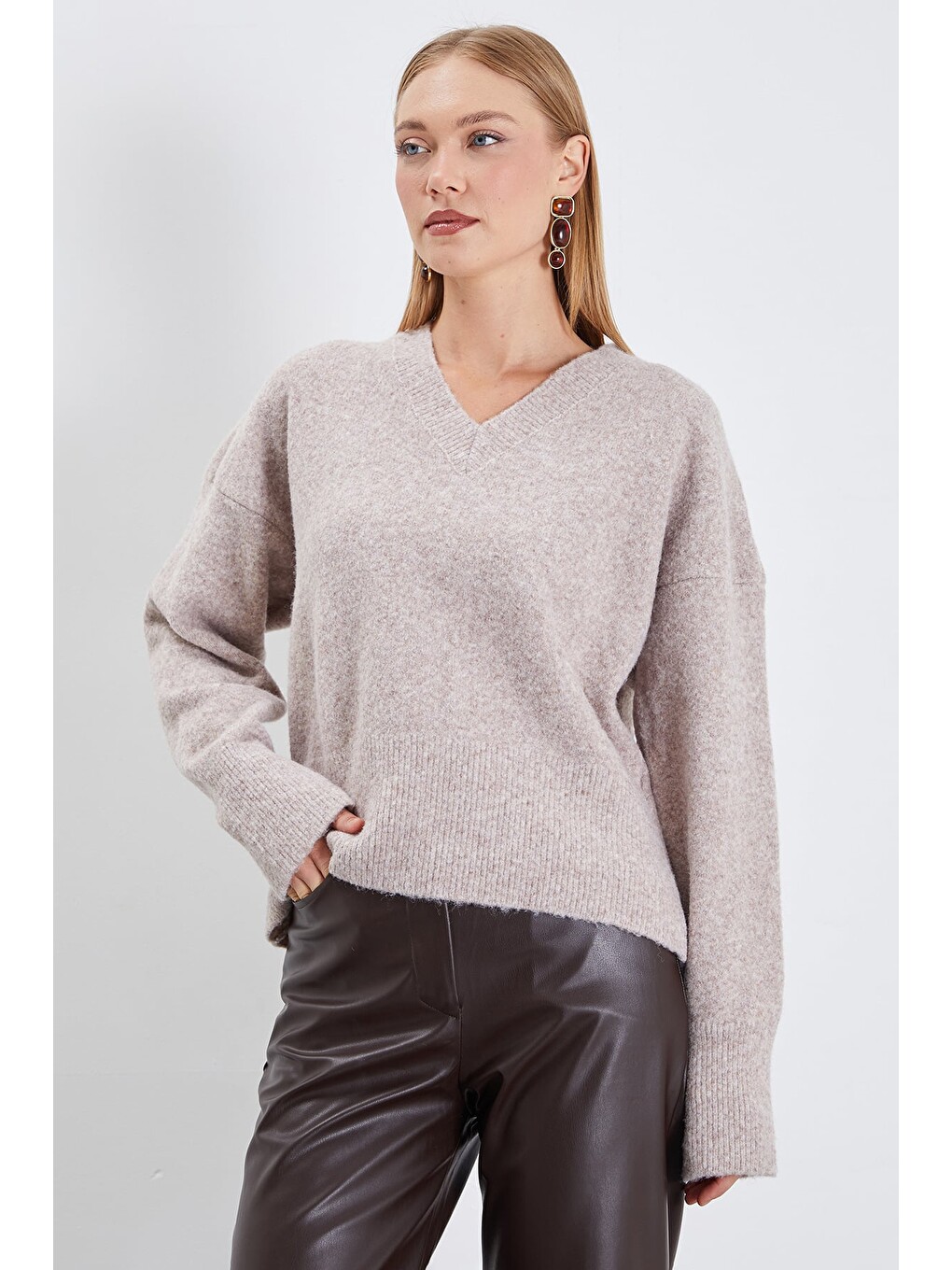 Bej Basic V Yaka Oversize Triko Kazak-2