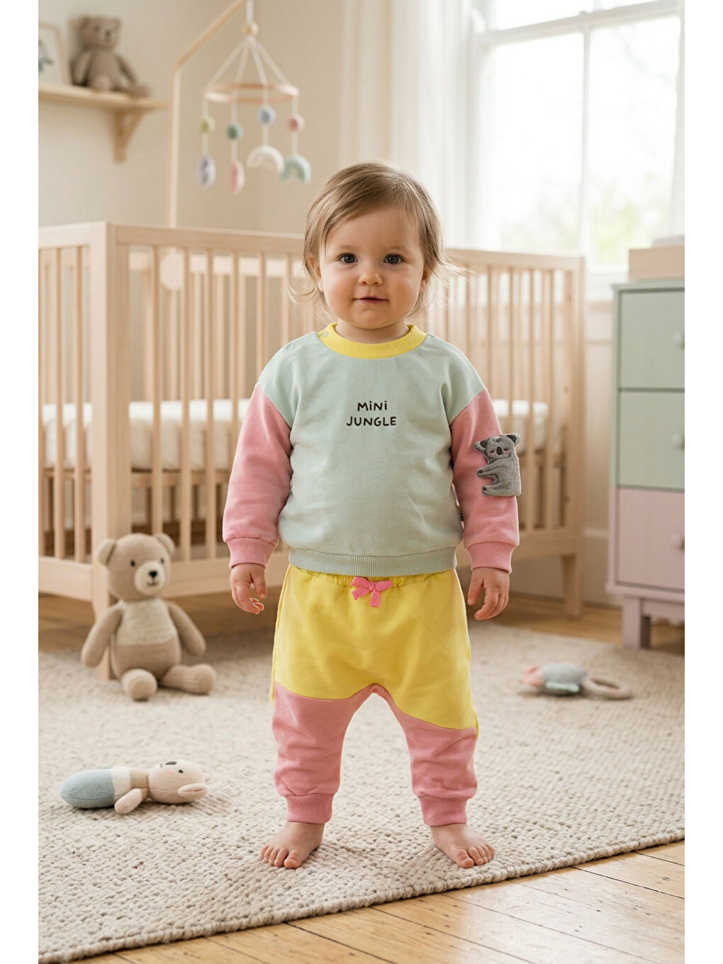 Yeşil Kız Bebek Pamuklu Eşofman Takımı Mini Jungle Baskılı İki İplik Rahat Kalıp